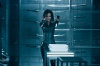 Kate Beckinsale gör återigen rollen som svartklädd vampyrkrigare.