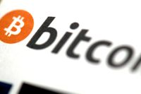 Kryptovalutan bitcoin, skapad 2009, möjliggör betalningar över Internet direkt mellan användare utan inblandning av tredje part. Arkivbild.