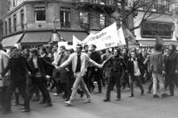 Studentdemonstration i Paris, maj 1968.  Foto: IBL