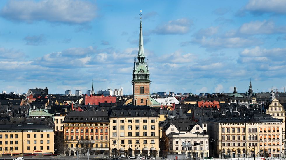 Tyska kyrkan i Gamla stan i Stockholm byggdes först 1642 men står på platsen för Sankta Gertruds gillestuga stadens tyska borgare hade träffats sedan medeltiden.