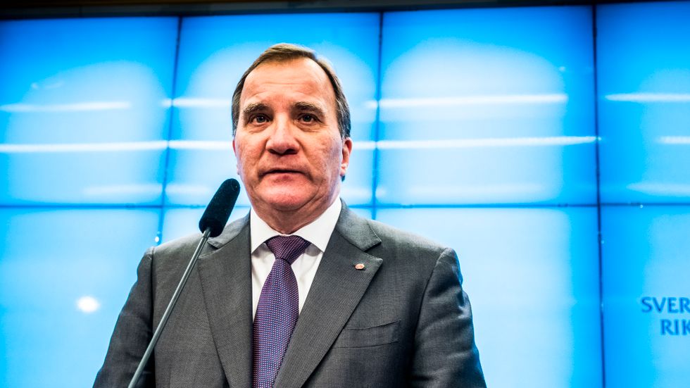 Den överenskommelse som ligger till grund för Stefan Löfvens regering har inte svaren på Sveriges problem, enligt LO:s ekonomer.