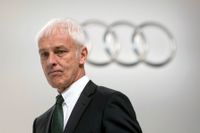 Volkswagens koncernchef Matthias Müller kan få mer problem när allt fler europeiska VW-ägare går samman för att stämma bolaget. Arkivbild