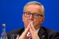 Jean-Claude Juncker säger att Trumps valseger riskerar EU:s relationer med USA.