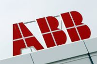 Svensk-schweiziska ABB lanserar ett stort återköpsprogram på drygt tio miljarder kronor. Arkivbild.