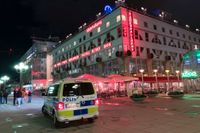 En person skottskadades på söndagskvällen på en Stockholmsrestaurang.