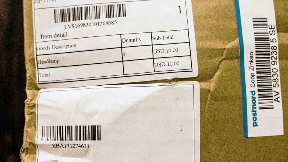 Enligt EU-regler slipper Postnord att ta ut moms på inrikes brev och paket upp till 20 kilo.