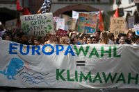 Europaval är lika med klimatval, enligt demonstranter i tyska Freiburg. 