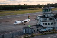 Ett flygplan tillhörande BRA startar vid Bromma flygplats.