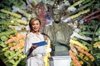 Vanligtvis brukar den 10 december betyda stor Nobelfest, men i år var det ett mindre arrangemang med bara 300 gäster, plus kungafamiljen, på plats