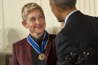 2016 fick underhållaren Ellen DeGeneres the Presidential Medals of Freedom av Barack Obama, för att hon stärkt landets nationella säkerhet.