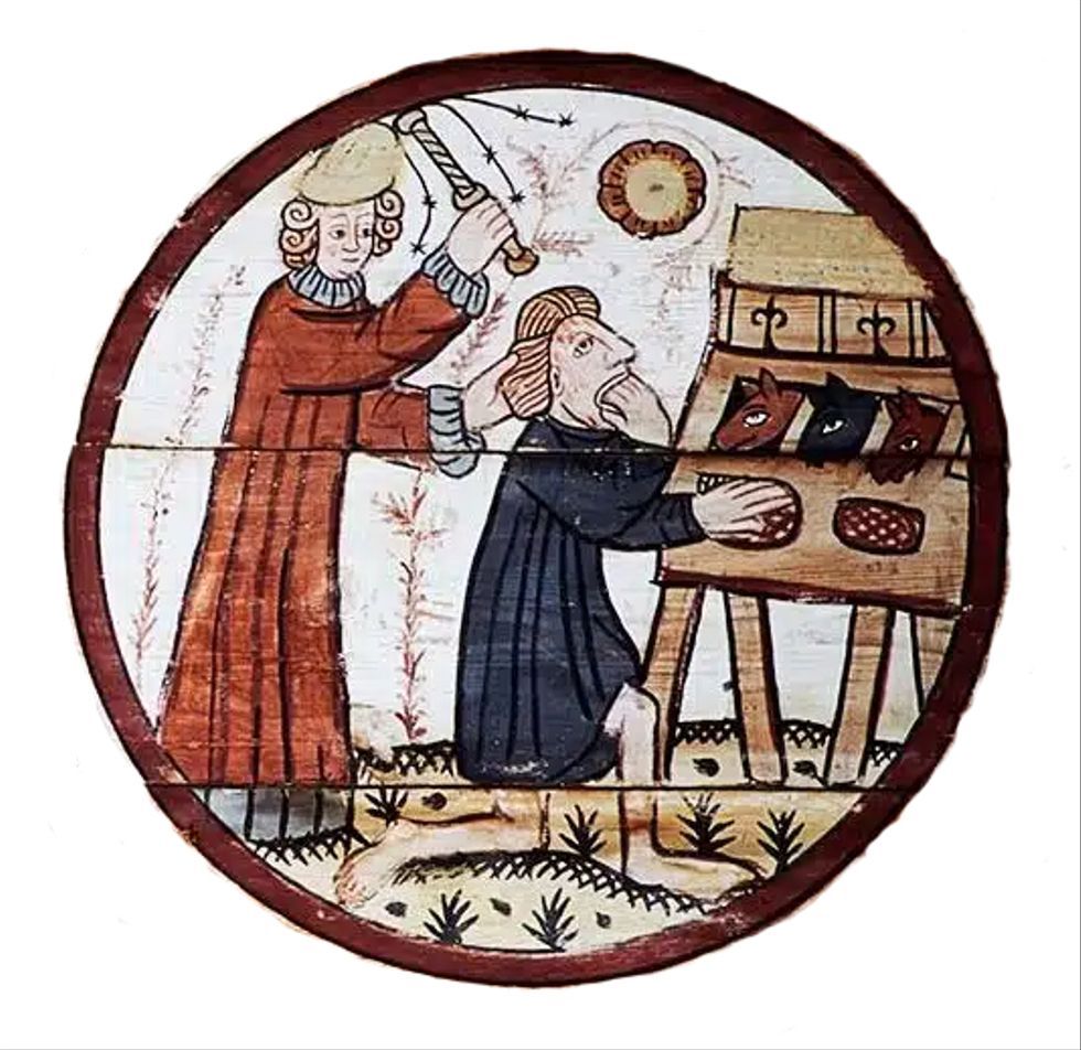 Legoman misshandlas av sin husbonde för att han stulit mat ämnad åt svinen. Målning från 1494 av mäster Amund i Södra Råda kyrka i Värmland. 