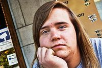 ”Jag vet inte vad man kan förvänta sig. Men visst önskar man att de satsade lite mer på jobb åt ungdomar, säger 19-årige arbetslöse Olle Karvonen.