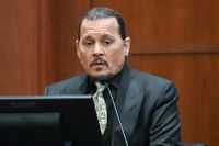Johnny Depp vittnar i domstol om ex-hustrun Amber Heard.