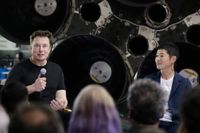 Elon Musk skickar upp världens första rymdturist, den japanske miljardären Yusaku Maezawa. Arkivbild.