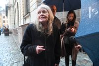 "Skulle vi inte gå i land med det så tycker jag alla ska avgå", sade Kristina Lugn till Dagens Nyheter inför gårdagens möte i Börshuset i Stockholm.