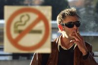 Smuggelcigaretter har blivit mindre vanligt, men vid en tobakskontroll i nio Malmöbutiker hittades illegal tobak i åtta av dem. Arkivbild.