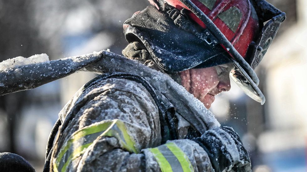 En frostbiten brandman i St Paul, Minnesota. 