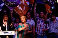 Michelle Bachelet firar återerövrandet av presidentposten i Chile på söndagen. 62 procent av rösterna är den högsta siffran en presidentkandidat uppnått sedan Chile återgick till demokratiska val 1989.