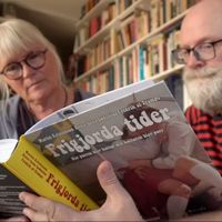Lodenius och Kristenson intervjuas om boken Frigjorda tider i SVT:s kulturnyheter.