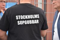 Strejkande renhållningsarbetare på Reno Norden i Stockholm, som deltar i den pågående vilda strejken, säger upp sig.