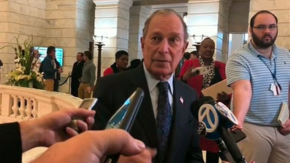 Den amerikanske miljardären Michael Bloomberg i samband med att han registrerade sig för att delta i Demokraternas primärval i staten Arkansas.