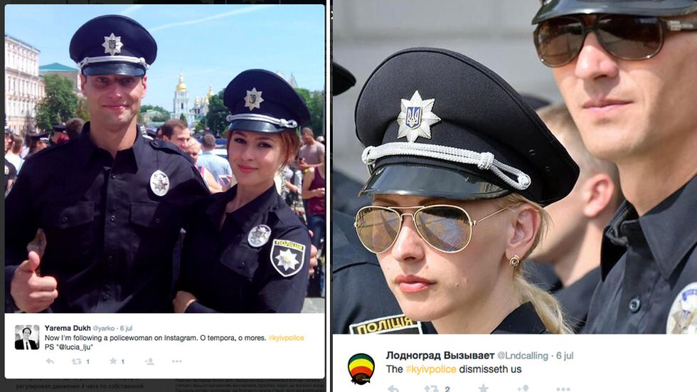 Allmänhet fotar av och sig själva med Kievs nytillsatta poliskår, som påstås vara mutfri.