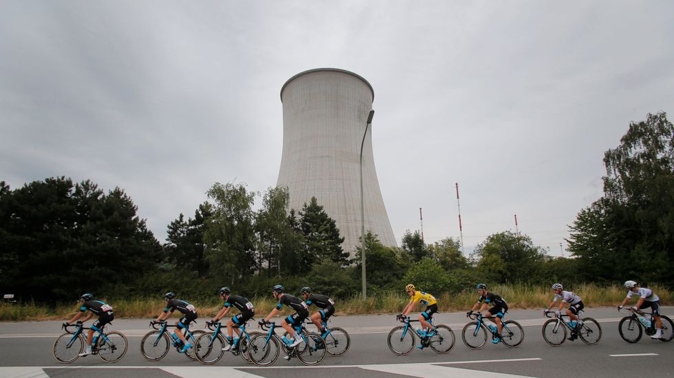 Kärnkraftverket i Tihange i Belgien passerades 2015 av cyklisterna i Tour de France. Arkivbild.