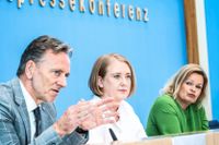 Tyska rikspolisen under en pressträff gällande våldet mot kvinnor.