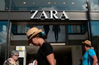 Det finns en oro att Inditex, som bland annat äger klädkedjan Zara, ska drabbas av en nedgång i försäljningen. Det är precis det som hänt H&M och andra. Men än så länge håller Inditex emot den utveckling som skadat konkurrenterna.