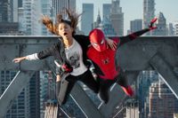 Tom Holland och Zendaya som Peter Parker och MJ i ”Spider-Man: No way home”. 