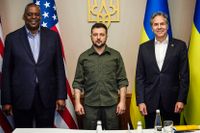 USA:s utrikesminister Antony Blinken och försvarsminister LLoyd Austin träffade Ukrainas president Volodymyr Zelenskyj.