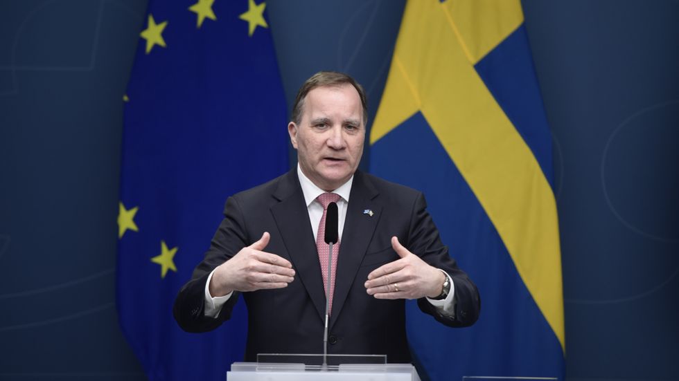 Statsminister Stefan Löfven (S) anser att Liberalernas beslut riskerar att föra Sverige i en odemokratisk riktning. Arkivbild.