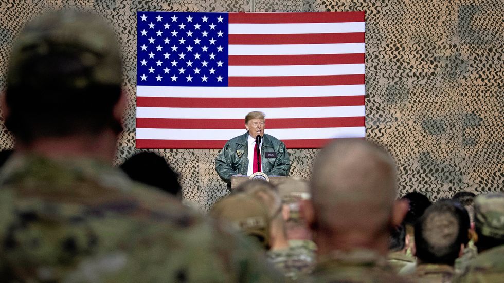 Donald Trump på Ayn al-Assad-basen i Irak, den 26 december 2018. Militärbasens namn är ”Lejonets öga” på arabiska.
