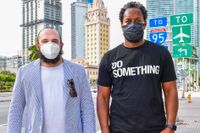 Aktivisterna William Byatt och Robert Dempster deltog båda i Black Lives Matter-protesterna i Miami i somras. Nu hoppas de på högt valdeltagande i det stundande presidentvalet.