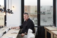 Mathias Dahlgren är en av Sveriges mest erkända krögare. Nyligen slog han upp portarna till sin nya restaurang Rutabaga, en vegetarisk lyxkrog belägen i Grand Hôtels lokaler.