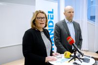 Svensk Handels vd Karin Johansson och förhandlingschef Mattias Dahl.