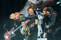 Bruce Springsteens uppträdde tillsammans med sitt E Street band på Nya Ullevi i Göteborg under lördagen.