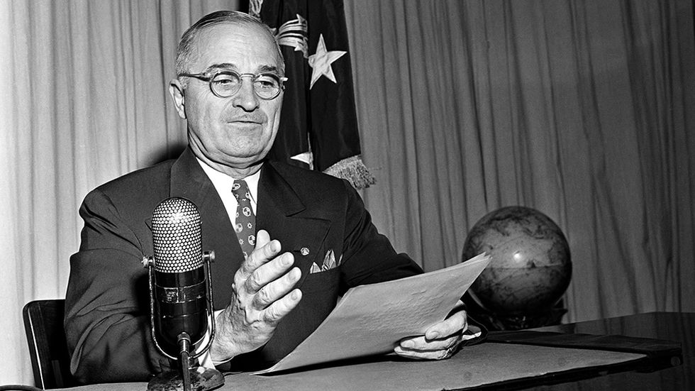 USA:s president Harry S Truman ställdes inför ett ohyggligt val i augusti 1945. Det är lätt att kritisera 70 år senare.