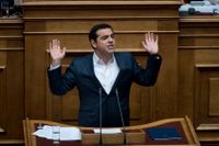Greklands premiärminister Alexis Tsipras talar inför parlamentet innan åtstramningspaketet röstades igenom.