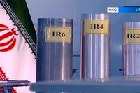 På bilden från 2018 syns IR-6 och IR-4, två av de modeller av iransktillverkade urancentrifuger som nu har aktiverats. Arkivbild.