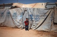 En syrisk flyktingpojke i ett läger i Jordanien. FN:s flyktingorgan UNHCR väljer ut människor i särskilt behov av skydd som kan överföras som kvotflyktingar till Sverige. Arkivbild.