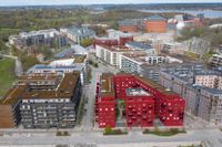 Den nya bebyggelsen i Norra Djurgårdsstaden och Gasklockan.