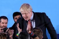 Valet blev en stor framgång för Boris Johnson. Samtidigt föll den ”röda muren” av Labourröster i de norra delarna av England.