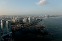 EU-kommissionen har i ett förslag belyst vikten av att peka ut skatteparadis i spåren av Panamaläckan. Men organisationerna Actionaid och Eurodad tycker att det behövs mer åtgärder för att få bukt på skatteflyktsproblemen.