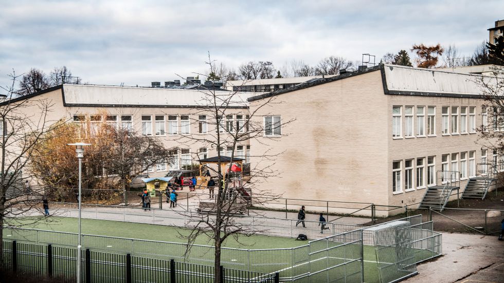 Al-Azharskolan i Vällingby blev kritiserad för könssegregering.