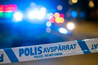 Polisen utreder ett misstänkt mordförsök i nordvästra Stockholm. En man har förts till sjukhus. Arkivbild.