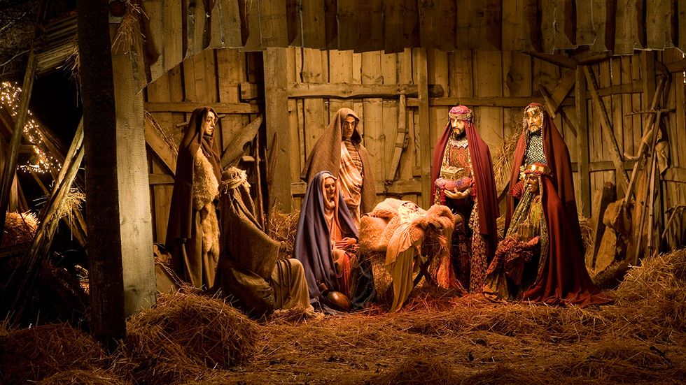 Julevangeliet om Jesu födelse i krubban håller på att glömmas bort, skriver artikelförfattaren. 
