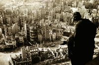 Dresden efter bombningarna i februari 1945.