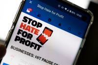Bojkott kräver hårdare tag mot hatet på Facebook.