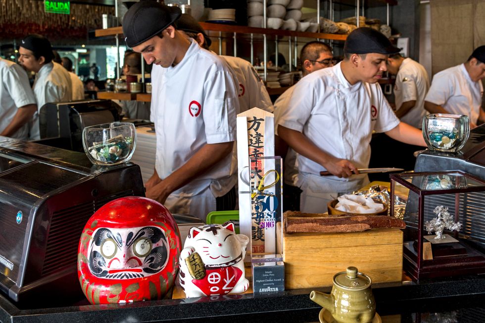 Högt tryck på nikkeikrogen Maido i Lima, just nu världens tionde bästa restaurang enligt World’s 50 Best Restaurants.